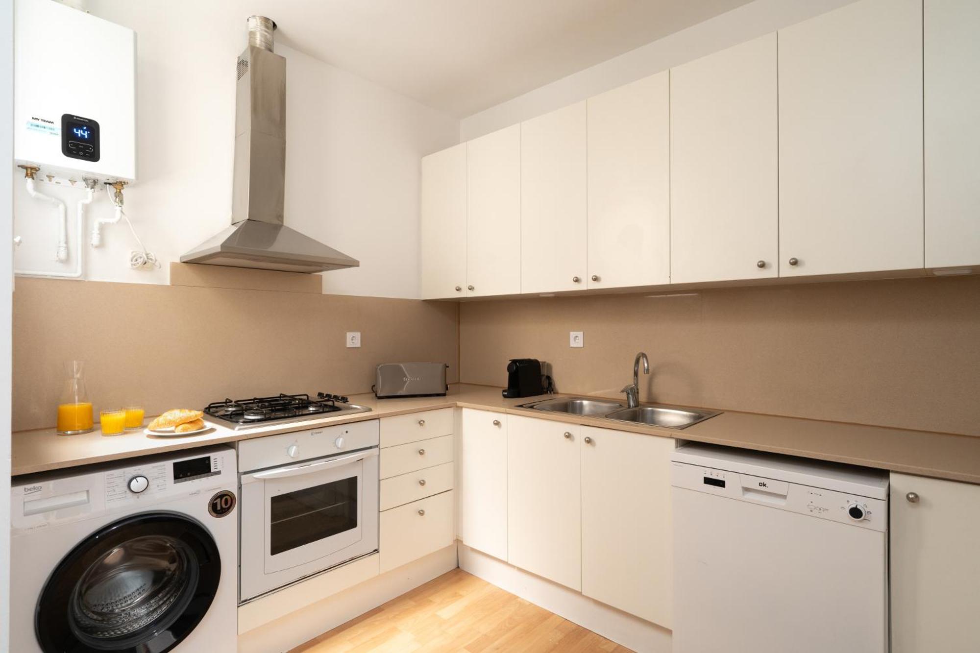 Appartement Tsa Gran Via à Barcelone Extérieur photo